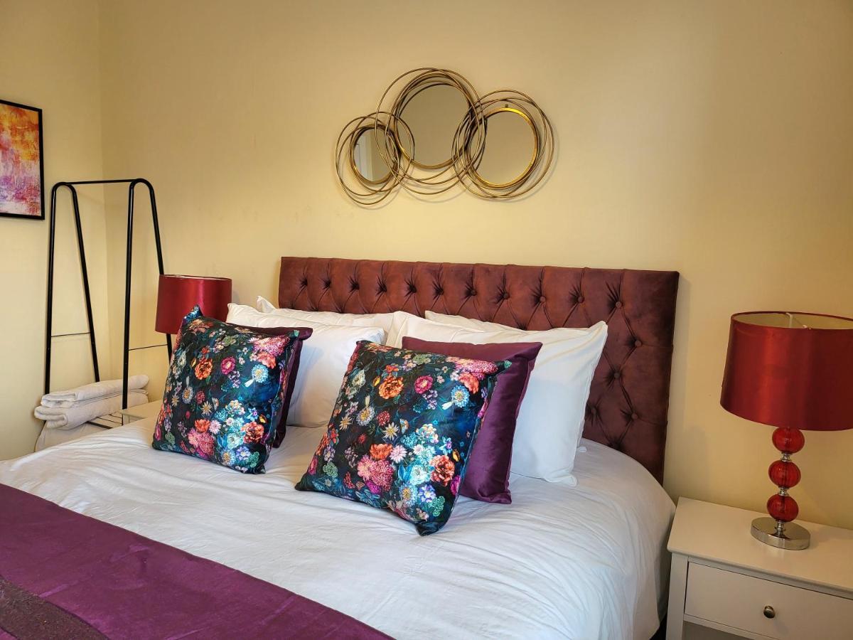 4 Bedrooms Apartment By Sensational Stay Short Lets & Serviced Accommodation エディンバラ エクステリア 写真