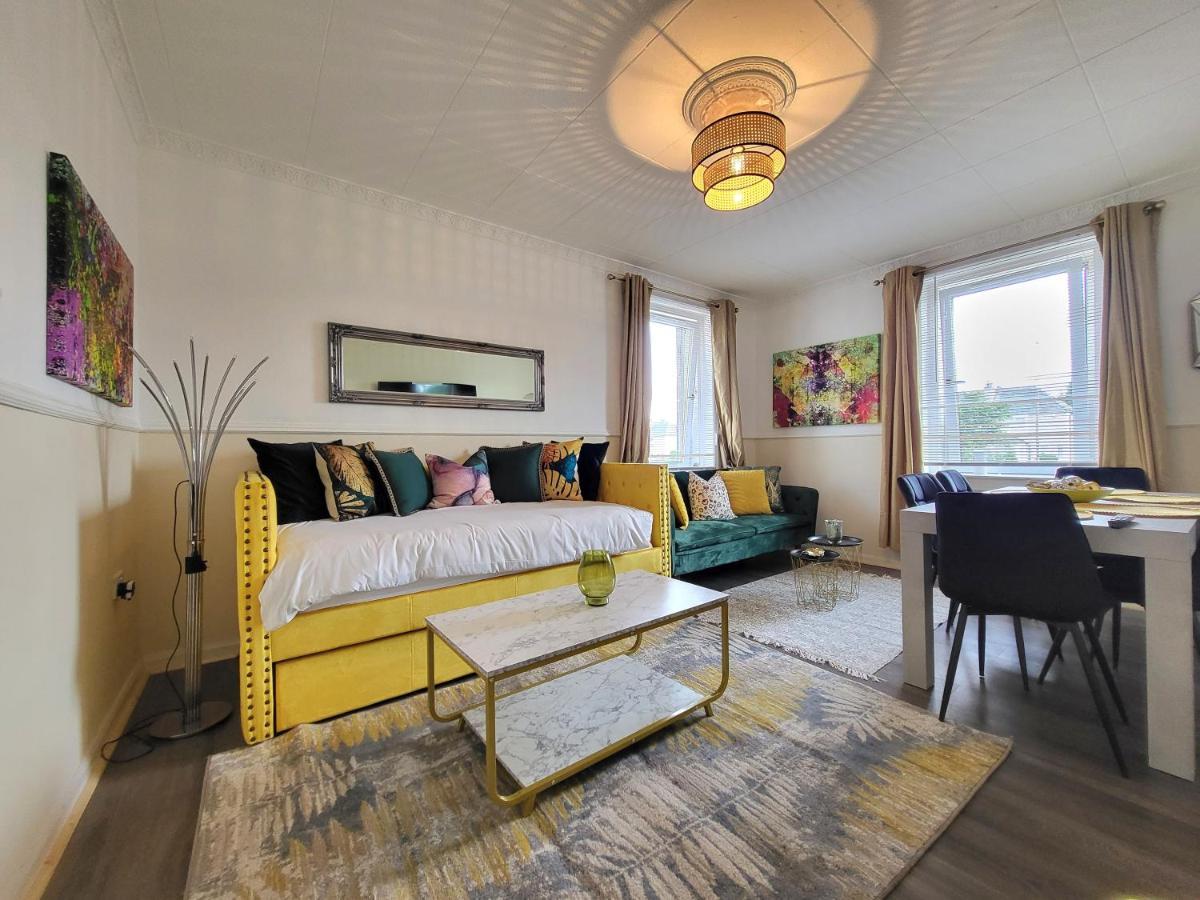 4 Bedrooms Apartment By Sensational Stay Short Lets & Serviced Accommodation エディンバラ エクステリア 写真