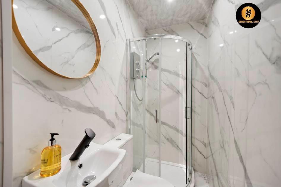 4 Bedrooms Apartment By Sensational Stay Short Lets & Serviced Accommodation エディンバラ エクステリア 写真