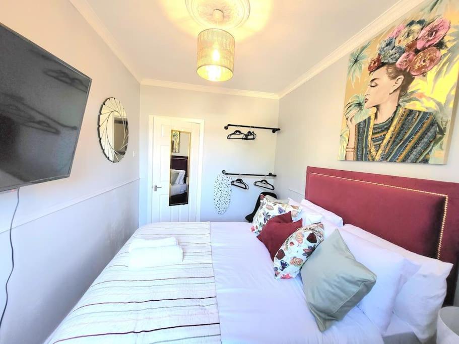 4 Bedrooms Apartment By Sensational Stay Short Lets & Serviced Accommodation エディンバラ エクステリア 写真