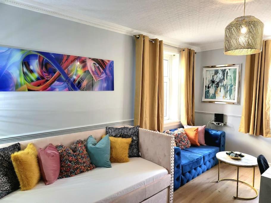 4 Bedrooms Apartment By Sensational Stay Short Lets & Serviced Accommodation エディンバラ エクステリア 写真